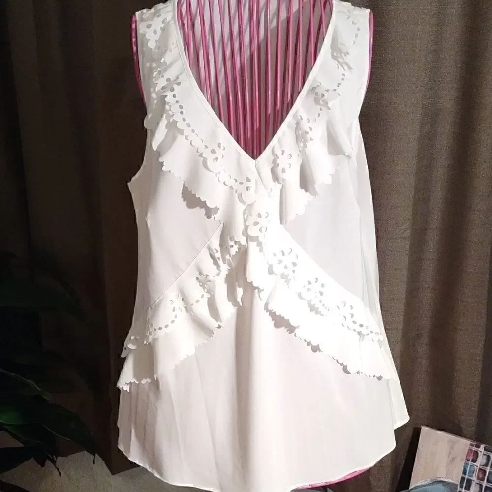Spense White Lacy Ruffled sleeveless blouse